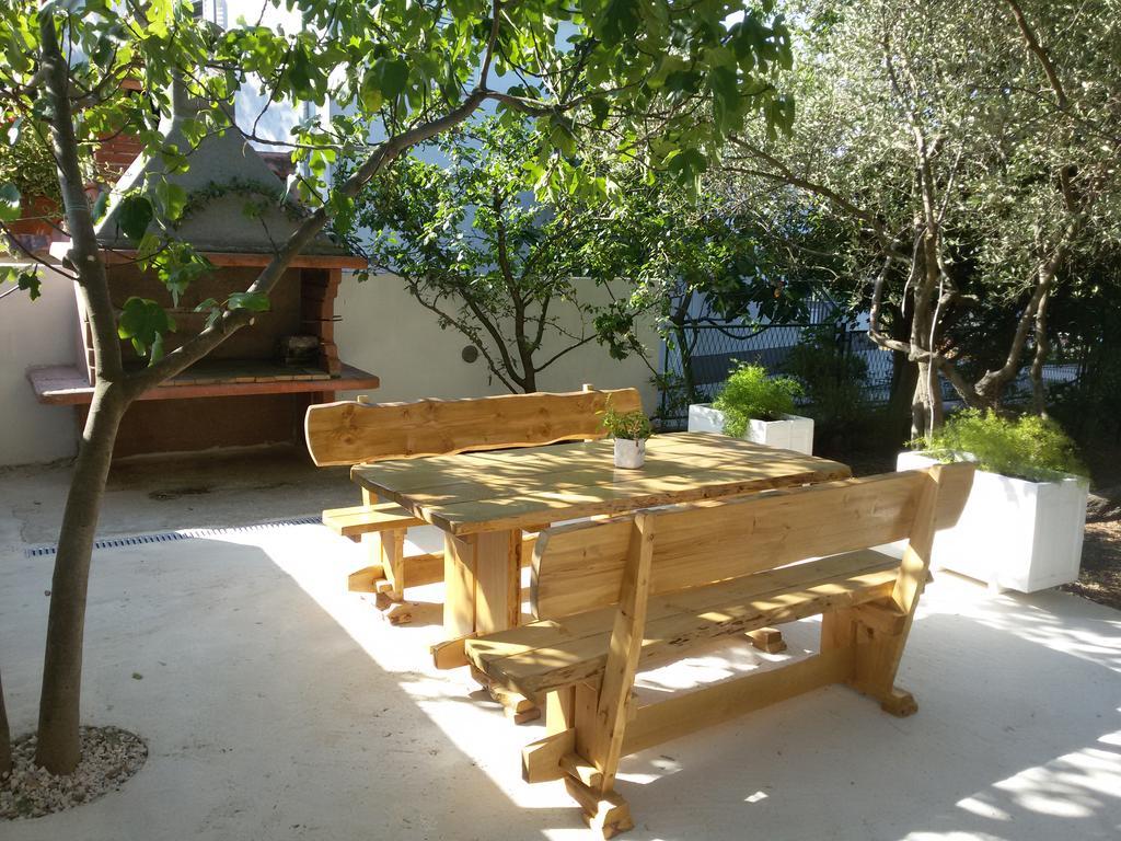 Olive Garden Apartments Poljica  ภายนอก รูปภาพ